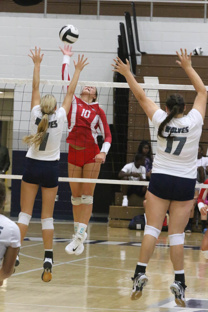 Gallery: Girls volleyball - Crown Point at Michigan City